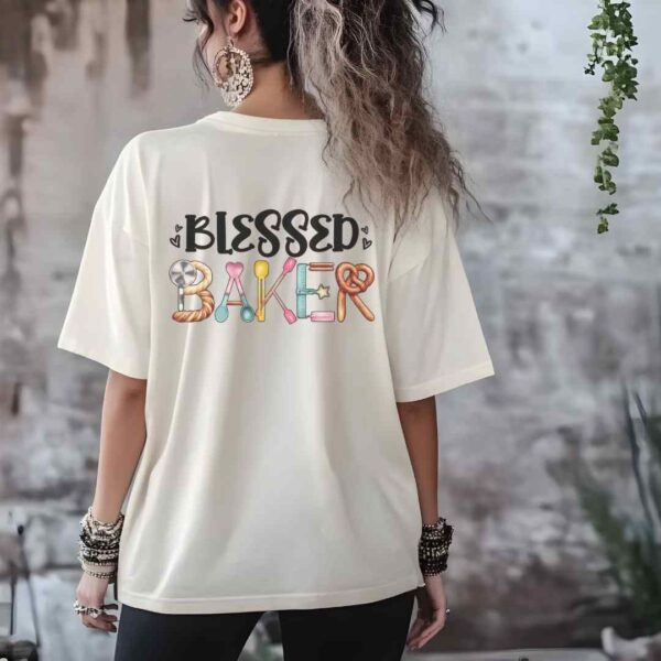 Blessed Baker T-Shirt – Oversized Comfort Colors Tee for Bakers, Baking Lovers & Kitchen Queens - Image 4
