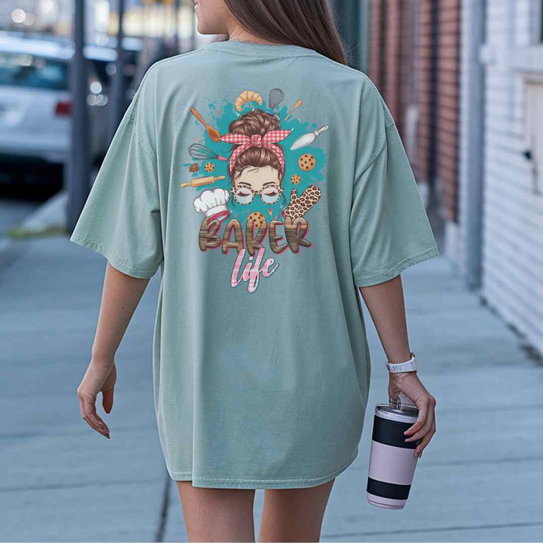 Baker Life Comfort Colors Oversized T-Shirt – Messy Bun Baking Mom Shirt, Cozy Cute Gift for Bakers, Flour Lover Graphic Tee